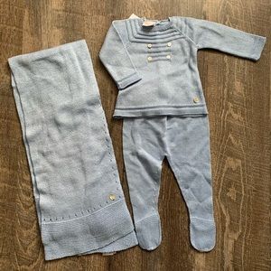 Beautiful two piece infant outfit with blanket